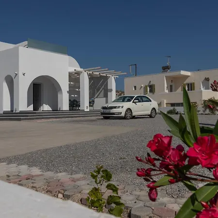 Villa Grey Dome Santorini