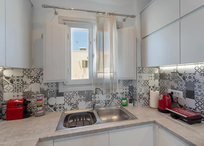 Grey Dome Santorini Villa Emborió