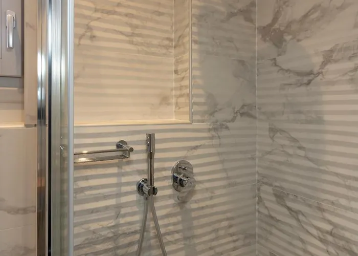 Villa Grey Dome Santorini